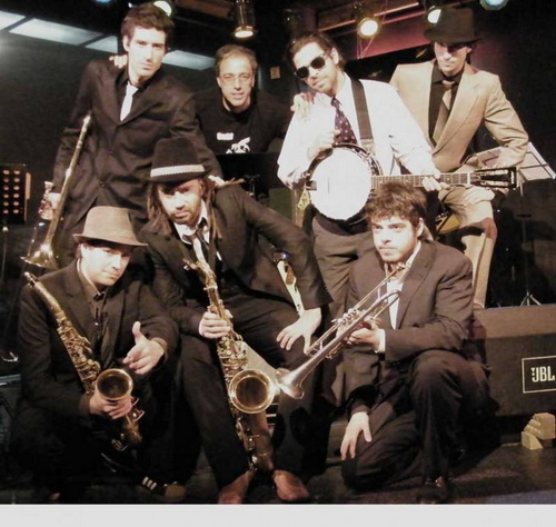 Le Skatton Club band
