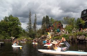 La vague SUP prend d’assaut les Laurentides