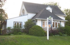 Signature de la convention collective des cols blancs de Val-David