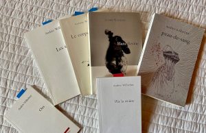 À livre ouvert : D’Oss à Peau-de-Sang, l’univers féminin libérateur d’Audrée Wilhelmy